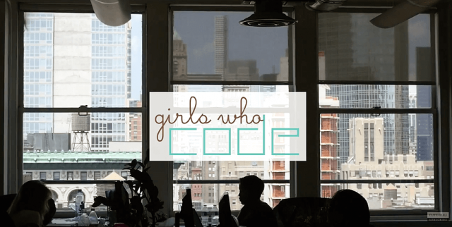 Inglês com Vídeos: Como o Girls Who Code está diminuindo a desigualdade de gêneros na área da tecnologia